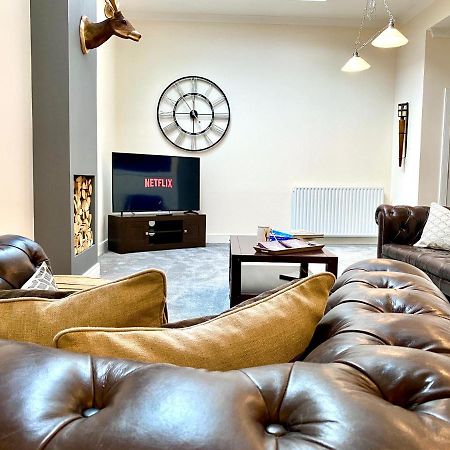 Serviced Accommodation Moray Lesmurdie House, Elgin - Free Parking, Free Wifi מראה חיצוני תמונה