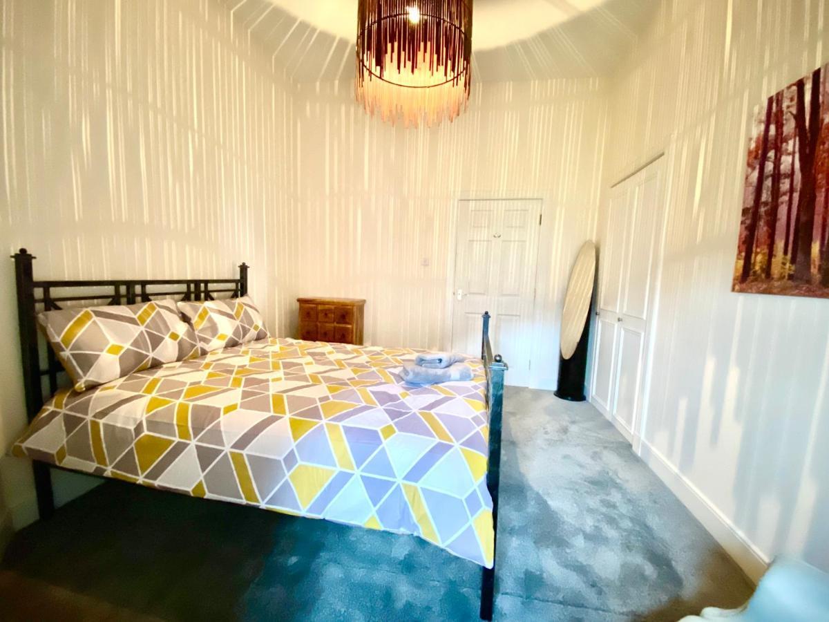 Serviced Accommodation Moray Lesmurdie House, Elgin - Free Parking, Free Wifi מראה חיצוני תמונה