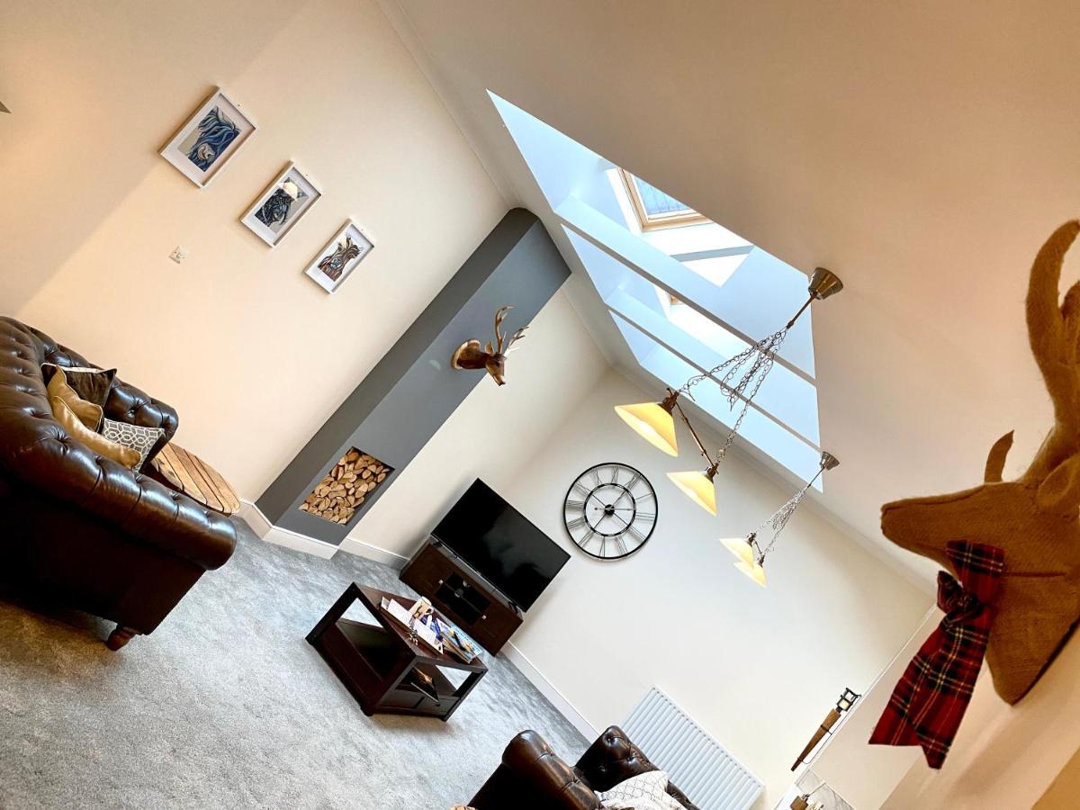 Serviced Accommodation Moray Lesmurdie House, Elgin - Free Parking, Free Wifi מראה חיצוני תמונה