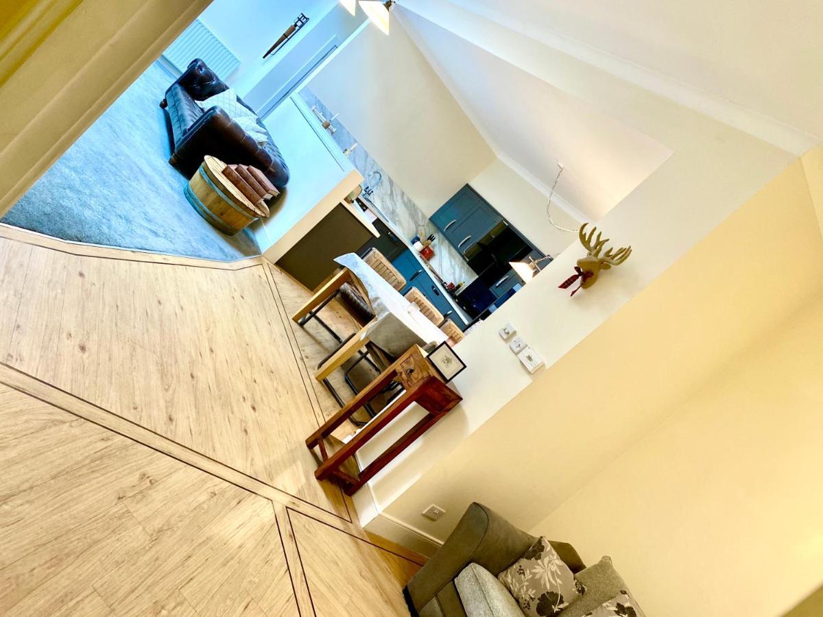 Serviced Accommodation Moray Lesmurdie House, Elgin - Free Parking, Free Wifi מראה חיצוני תמונה