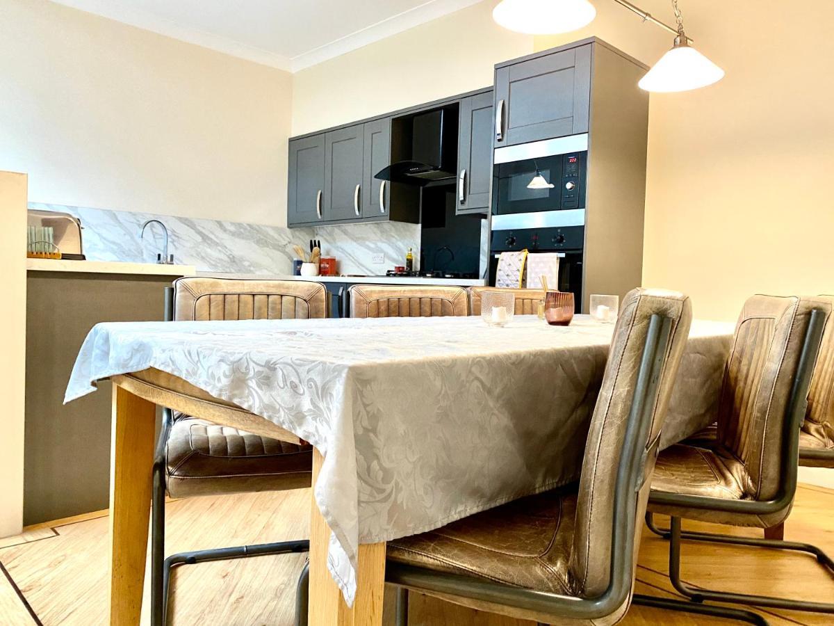 Serviced Accommodation Moray Lesmurdie House, Elgin - Free Parking, Free Wifi מראה חיצוני תמונה