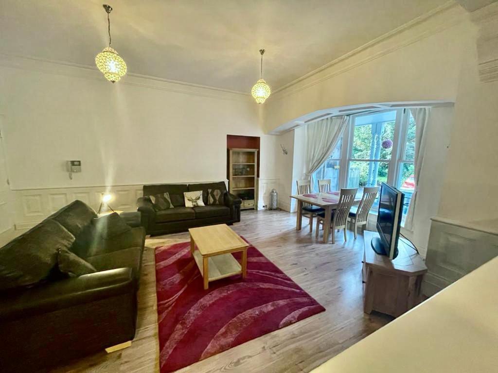Serviced Accommodation Moray Lesmurdie House, Elgin - Free Parking, Free Wifi מראה חיצוני תמונה